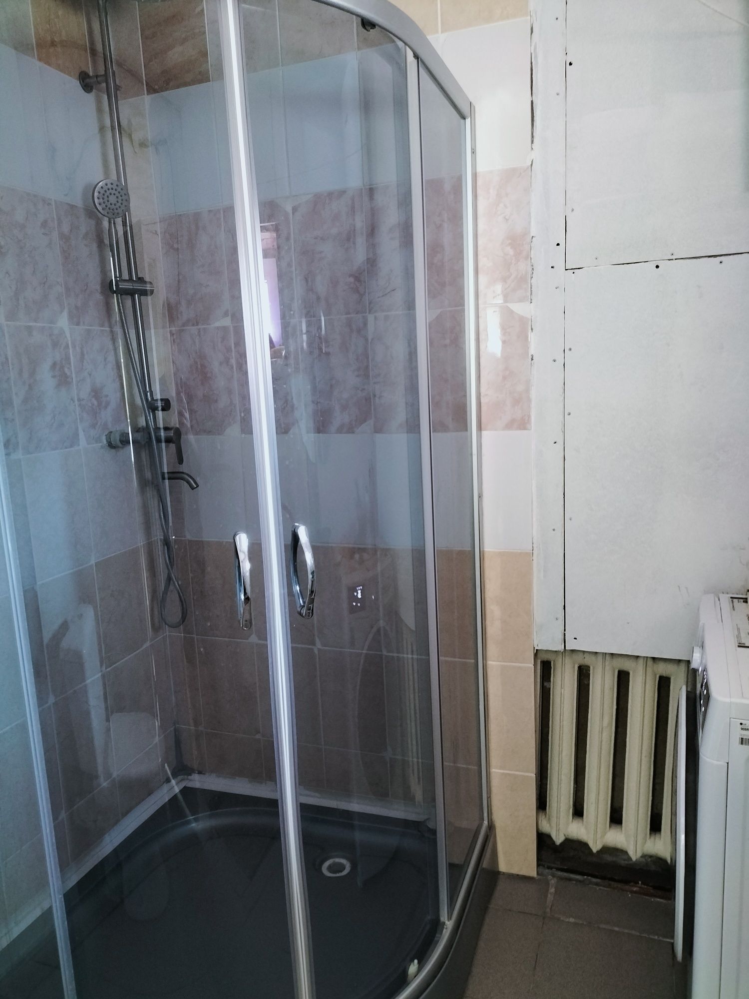 Дом для счастливой семьи, светлый, уютный ждет своих хозяев.