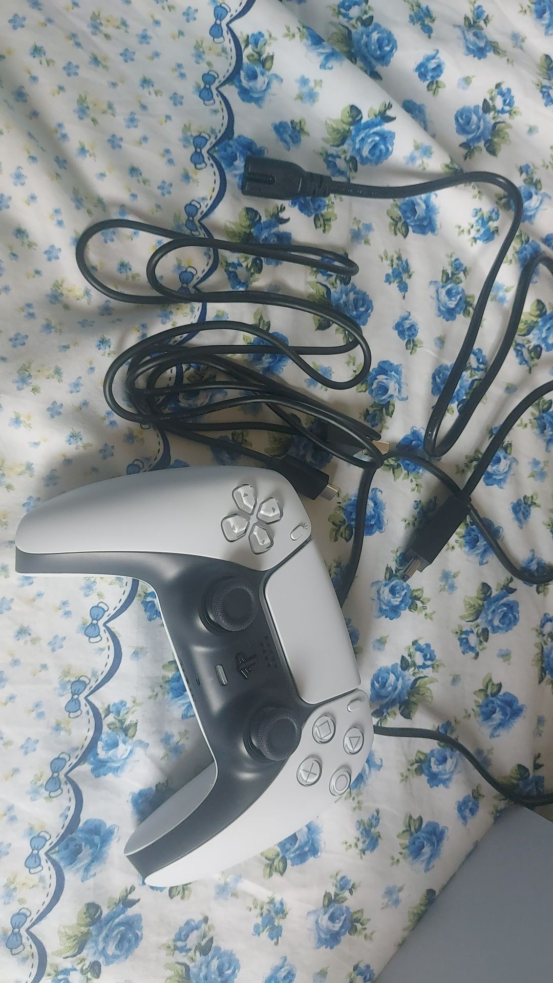 Ps 5 2 дж +Fifa25, Nfs, Metro! EAC комплект!