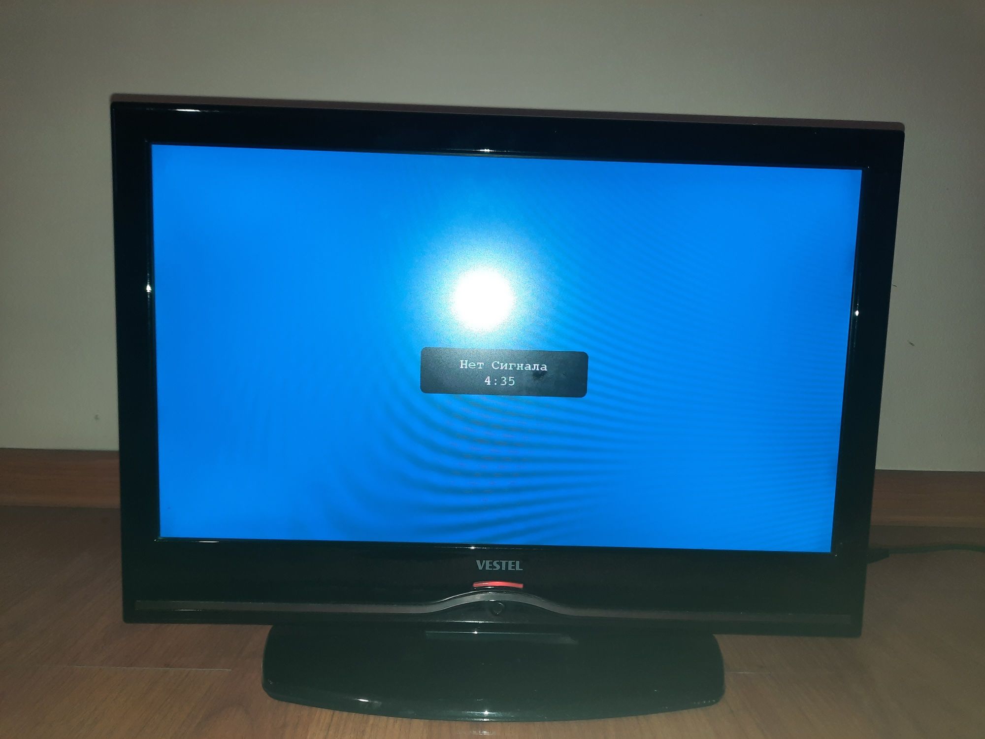 Телевизор vestel LCD TV 19850