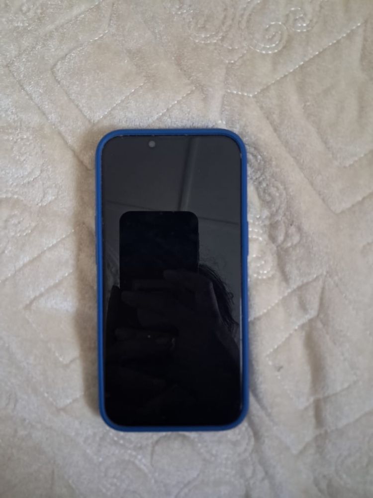Iphone 13 в хорошем состоянии