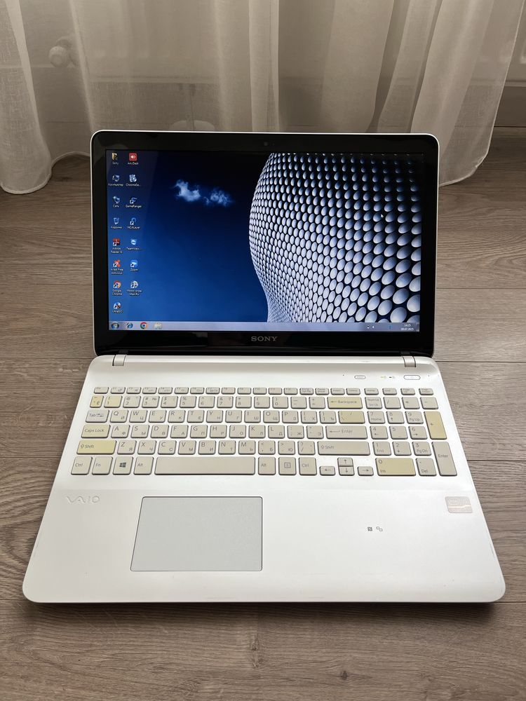 Ноутбук Sony Vaio SVF152A29V