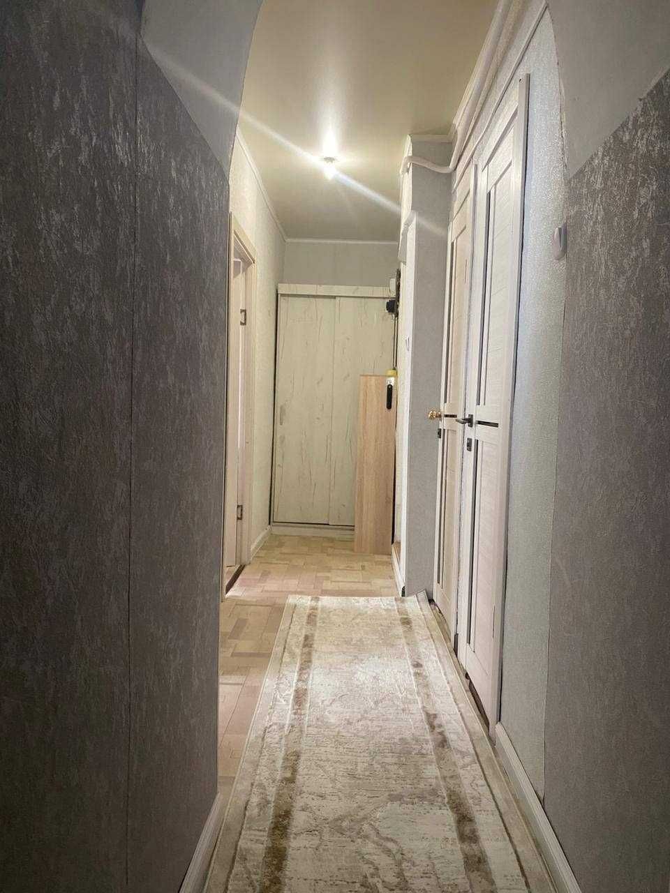 Продам 2 к.кв. в районе Горпитомника