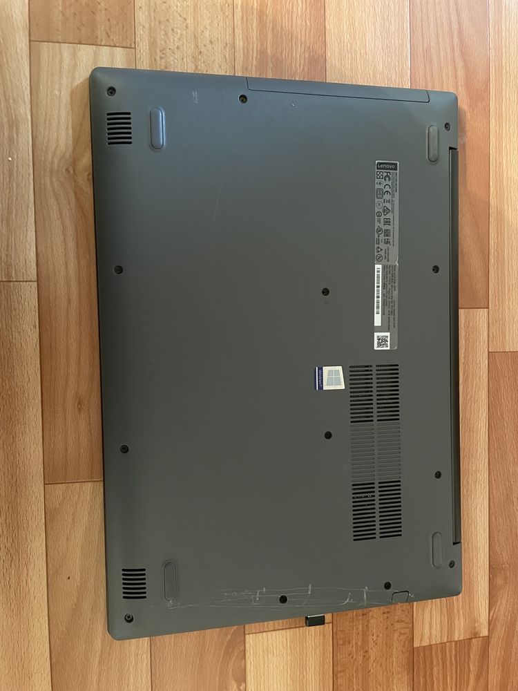 Ноутбук офисный Lenovo