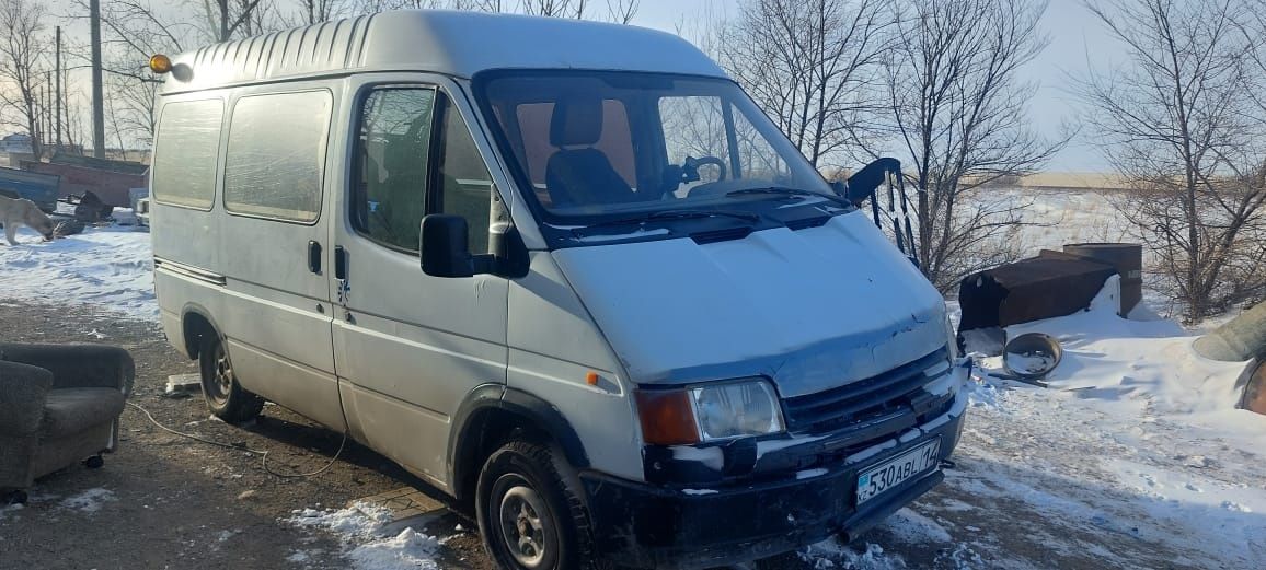 Продам форд  в хорошом состояние
