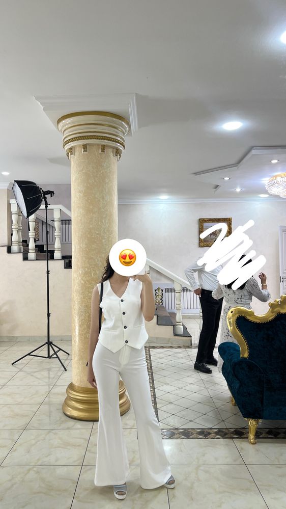 Продам жилет и брюки клёш