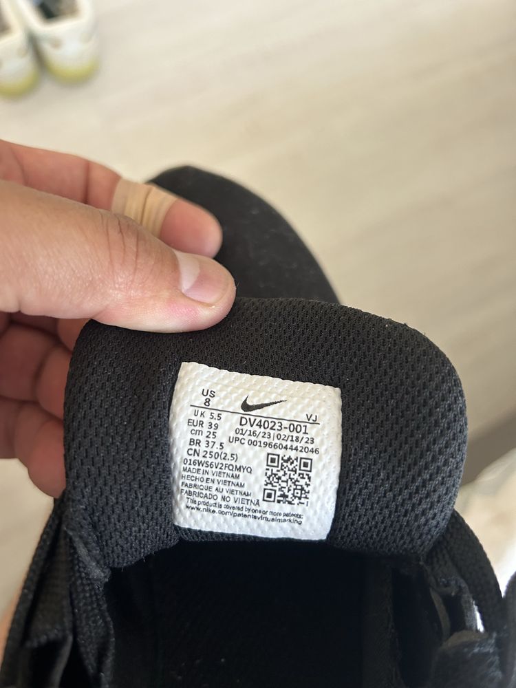 Кроссовки Nike AirZoom