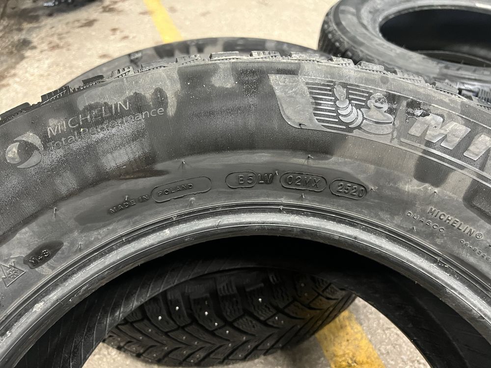 Продам MICHELIN X-ICE North 4 SUV 265/65 R17 116T с шипами