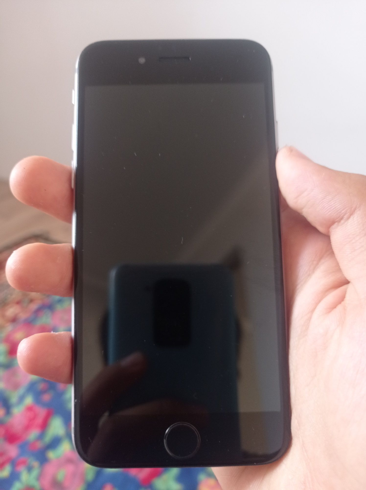 Продаю телефон iPhone 6