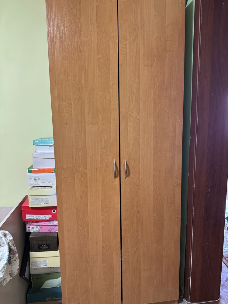 Продам шкаф распашной