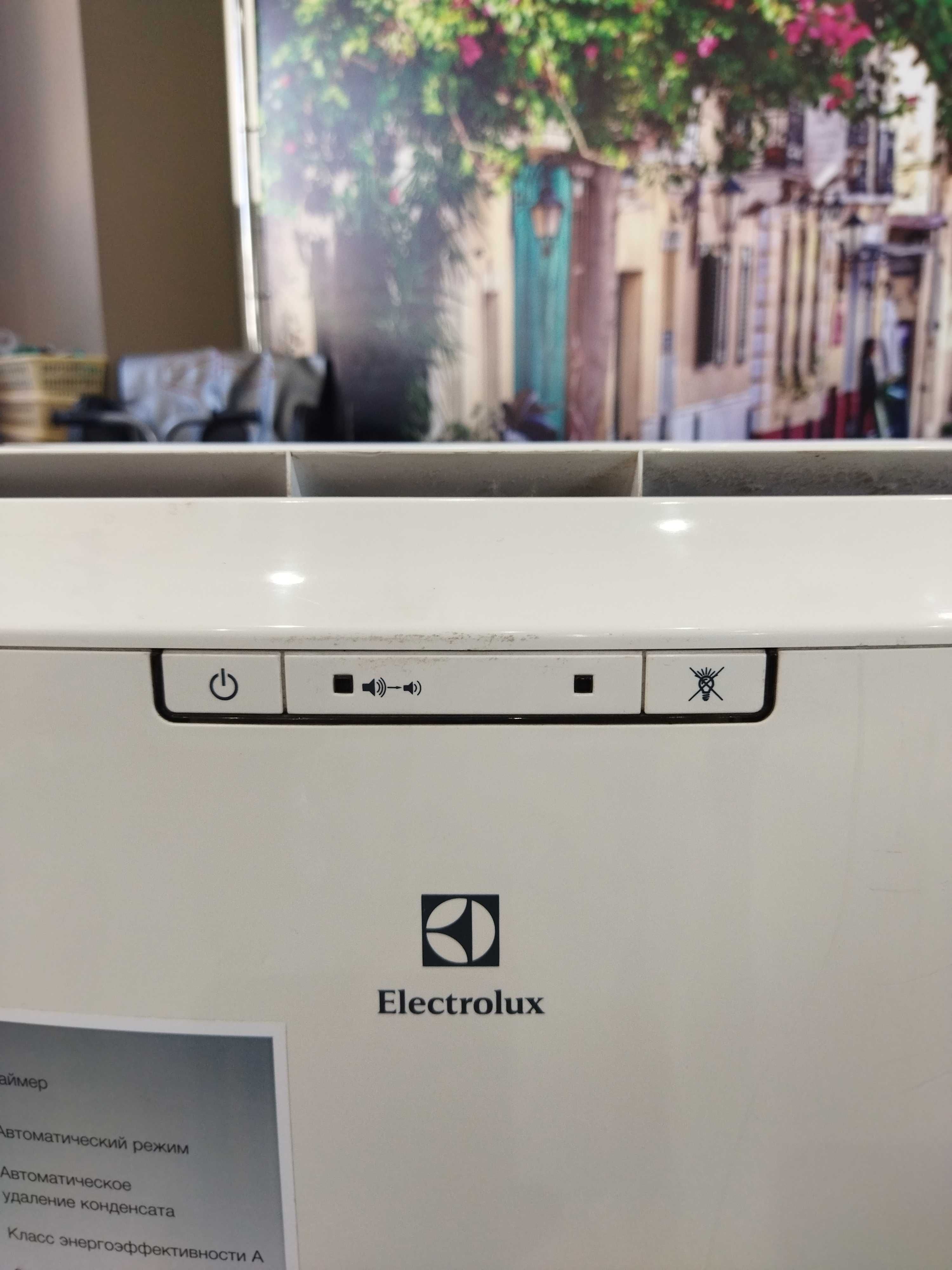 Мобильный кондиционер Electrolux EACM-14 EZ (Швеция),на 42 кв.метра