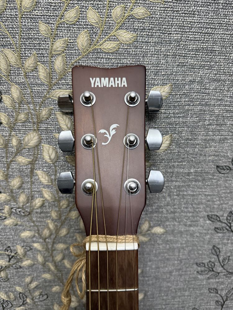Акустическая гитара Yamaha F310
