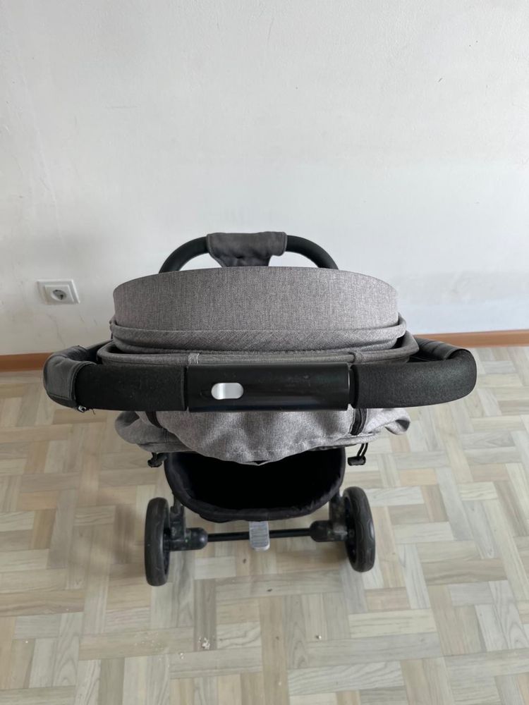 Продам прогулочную коляску