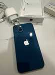 Продаю IPhone 13