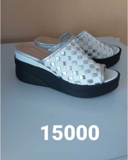 Босоножки женские