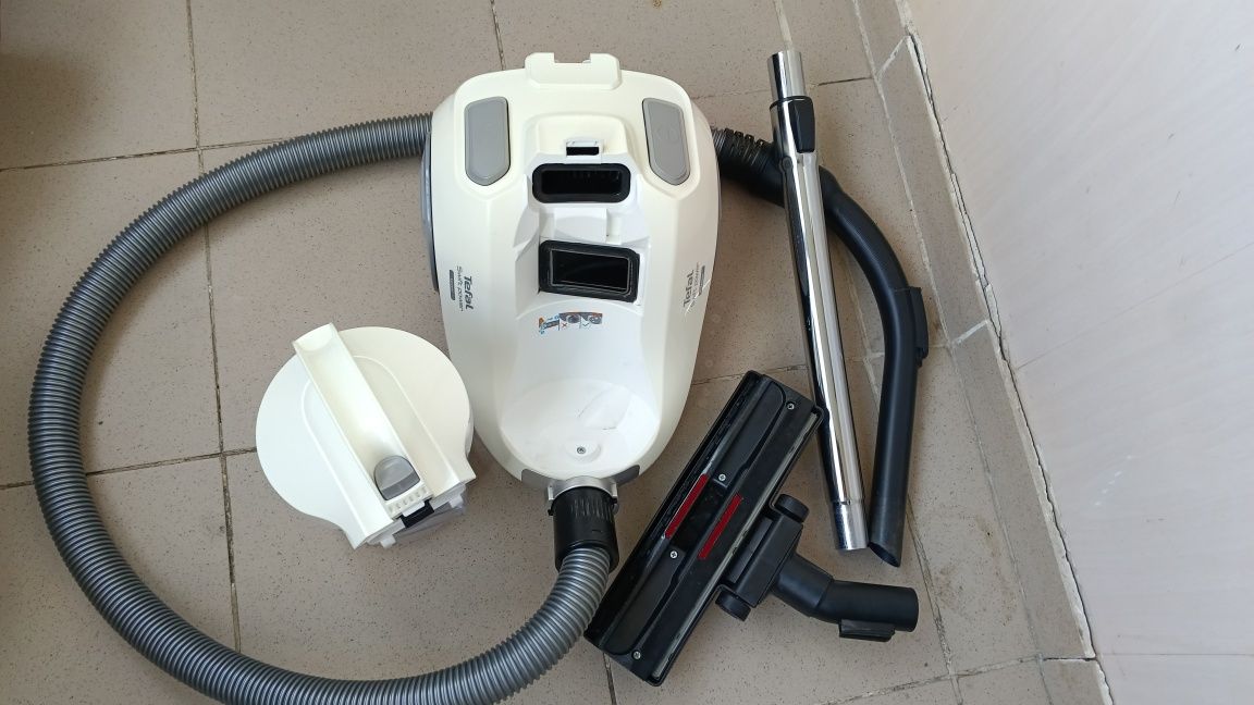 Пылесос Tefal swift power cyclonic