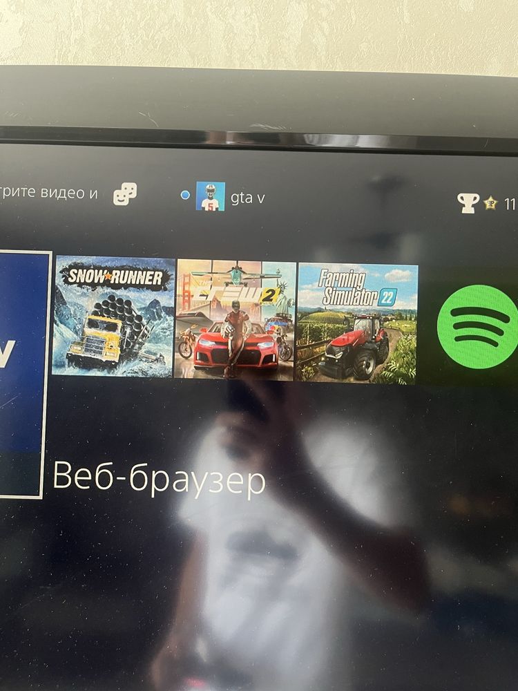 PlayStation 4 slim 1 tb + 3 диска + аккаунт