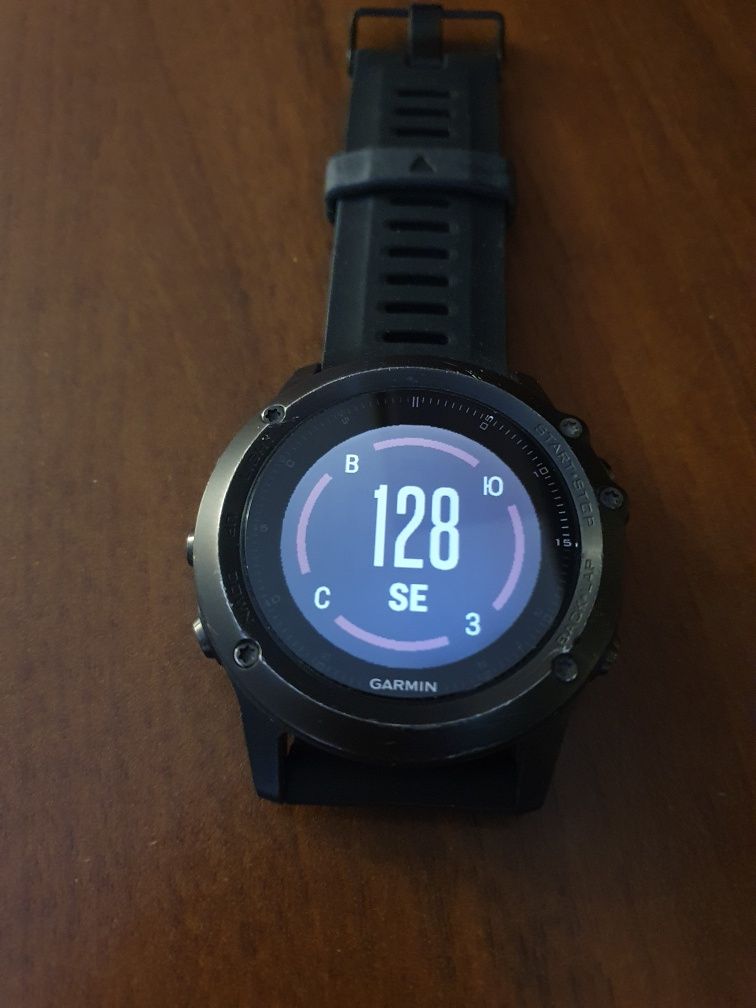 Спортивные часы garmin fenlx 3hr