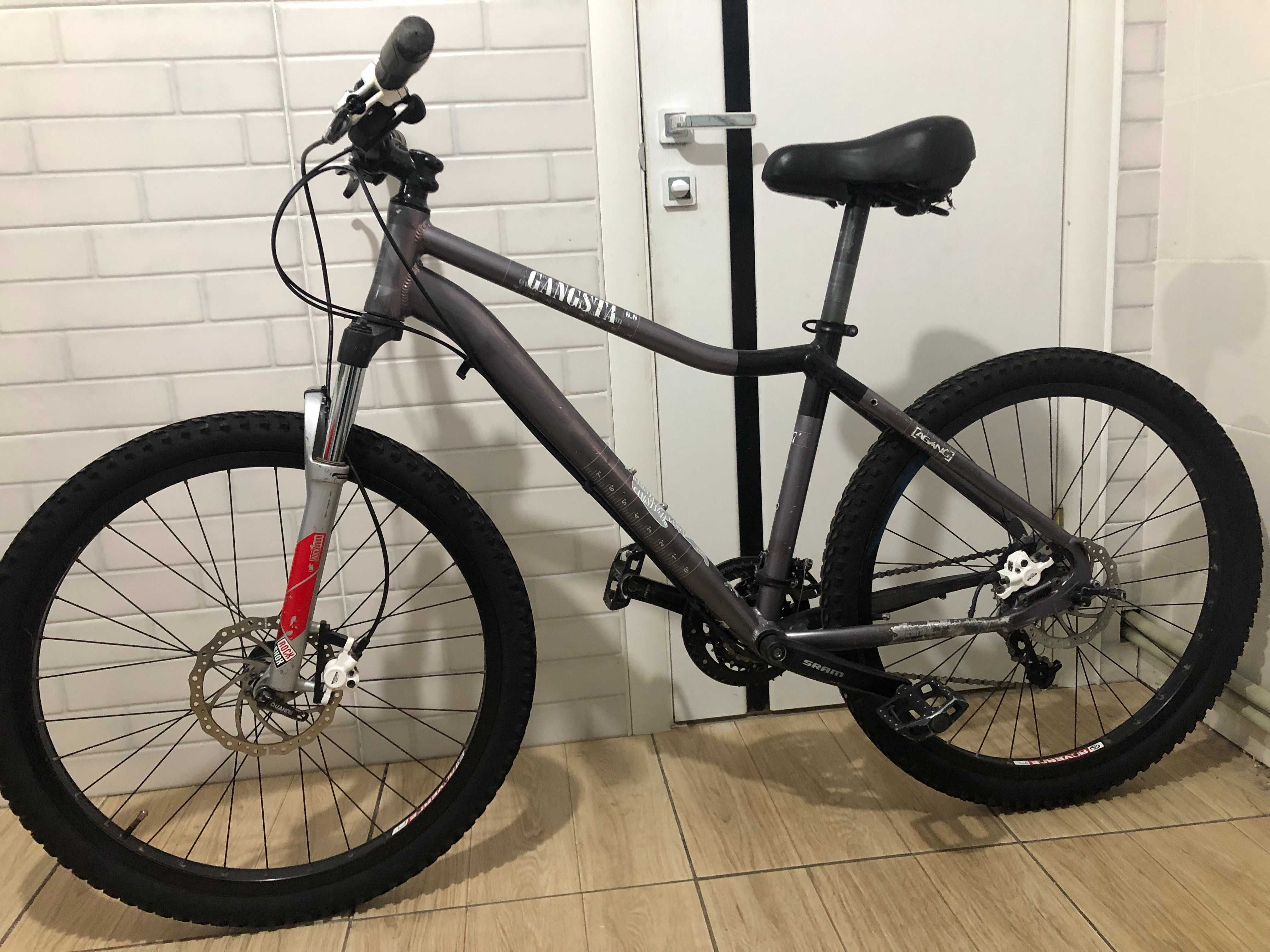 ЕВРОПЕЙСКИЙ Author Agang Gansta 6.0 гидротормоза, аморик RockShox