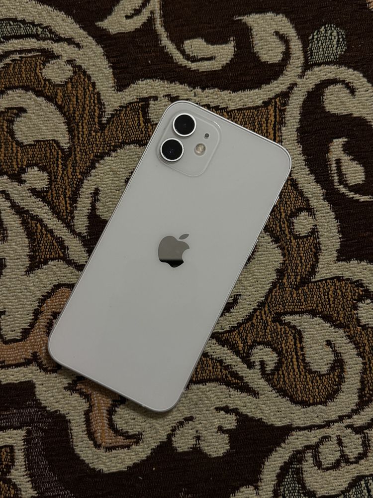 IPhone 12 128гб .