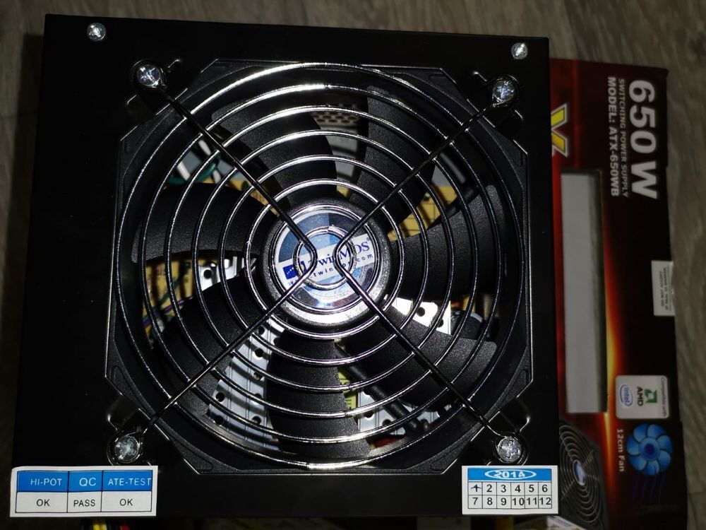 Продаю блок питание новый Xpower 650W