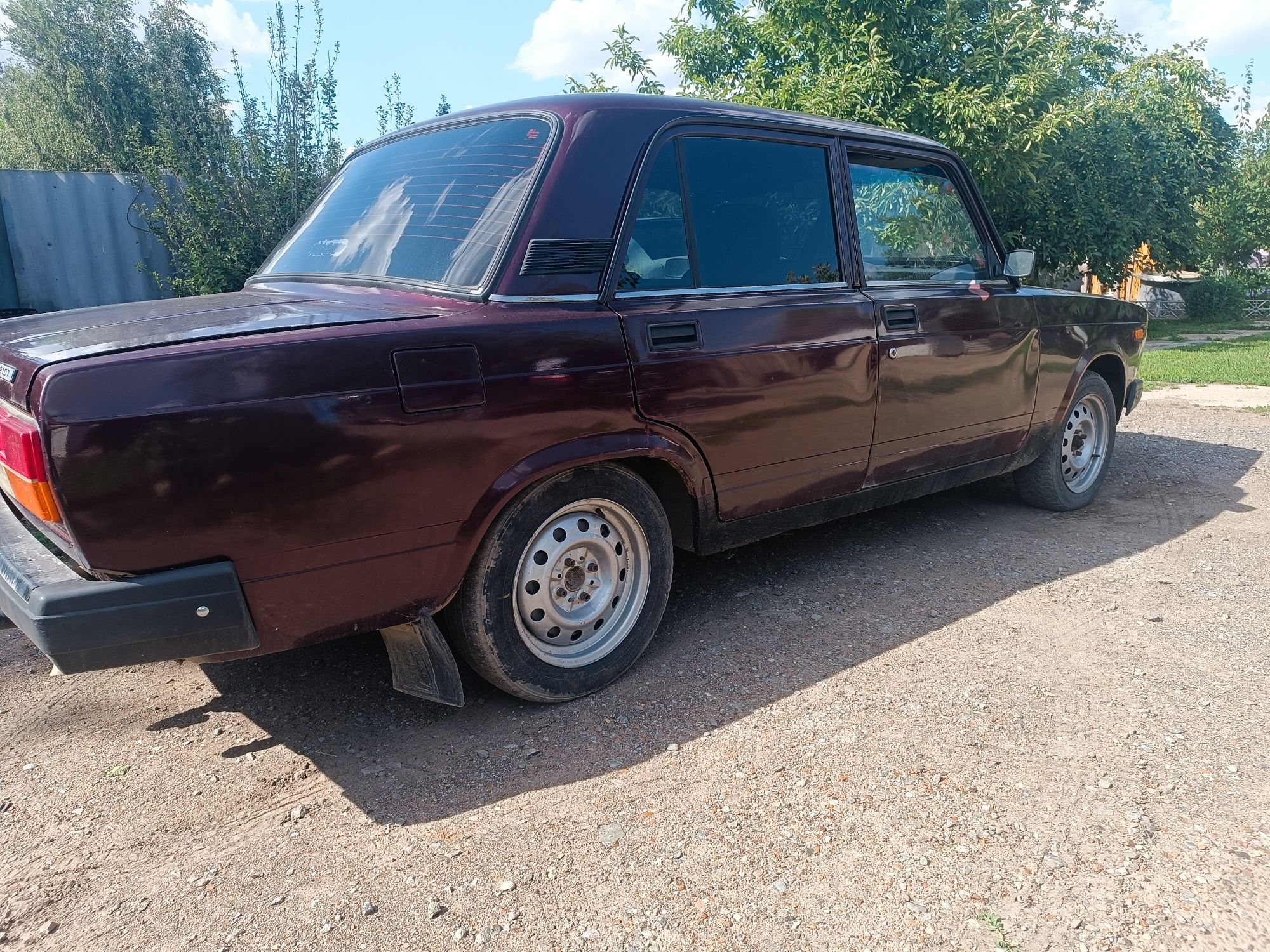 Продам автомобиль ваз 2107