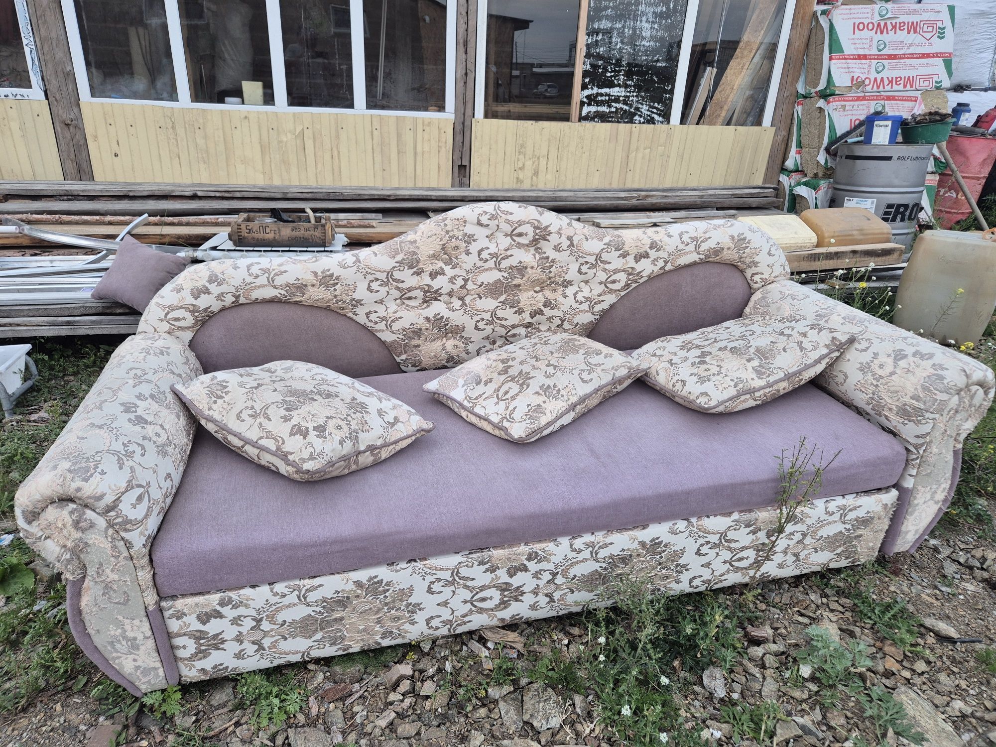 Продам 2 дивана в хорошем состоянии