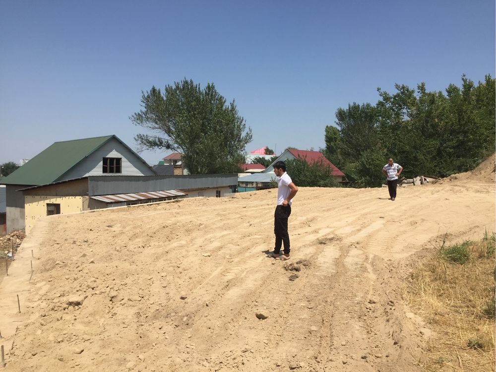 продам участок в мкр. Думан
