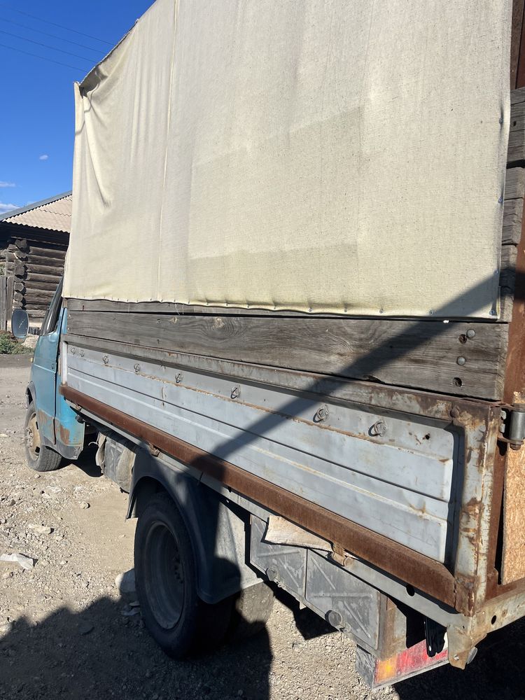 Продам газель будку