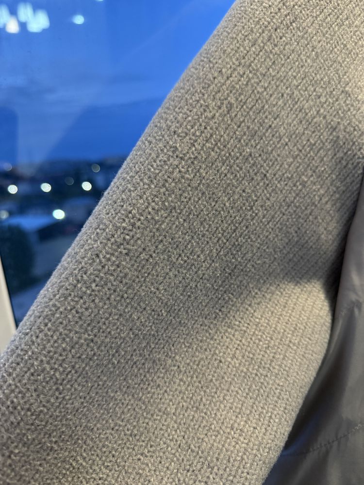 Продам куртку MaxMara