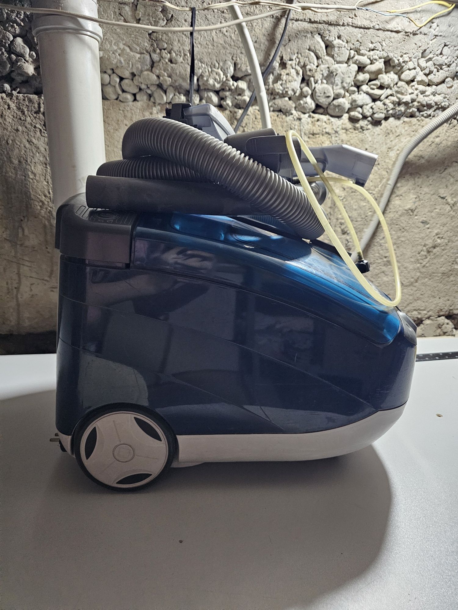 Пылесос Thomas TWIN T1 Aquafilter в отличном состоянии