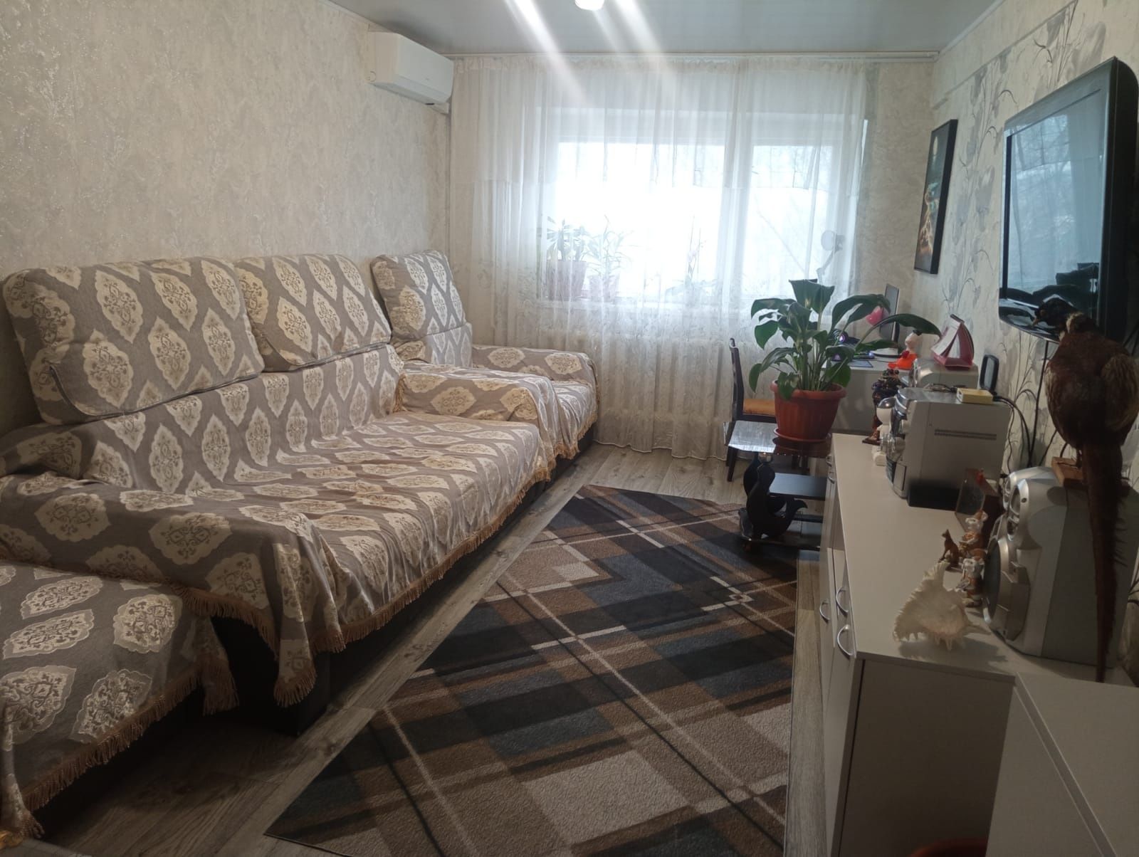 Продам 4-х комнатную квартиру