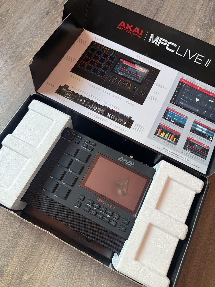 MPC Akai Live II