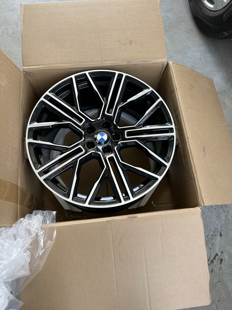 Продам диски литые R20