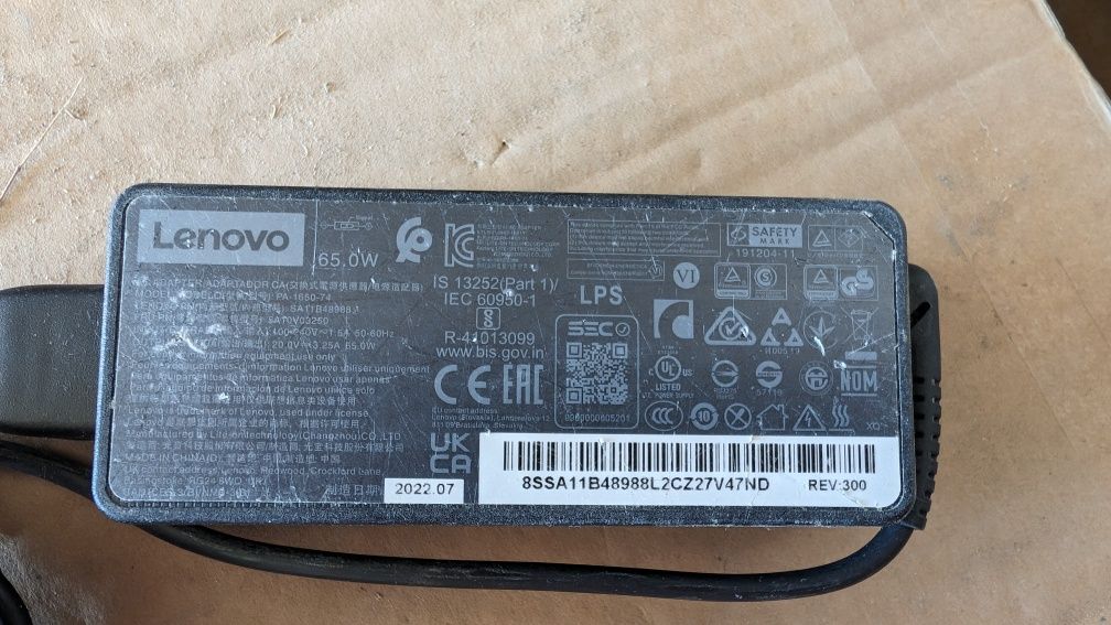 Зарядка ноутбука Lenovo 65W