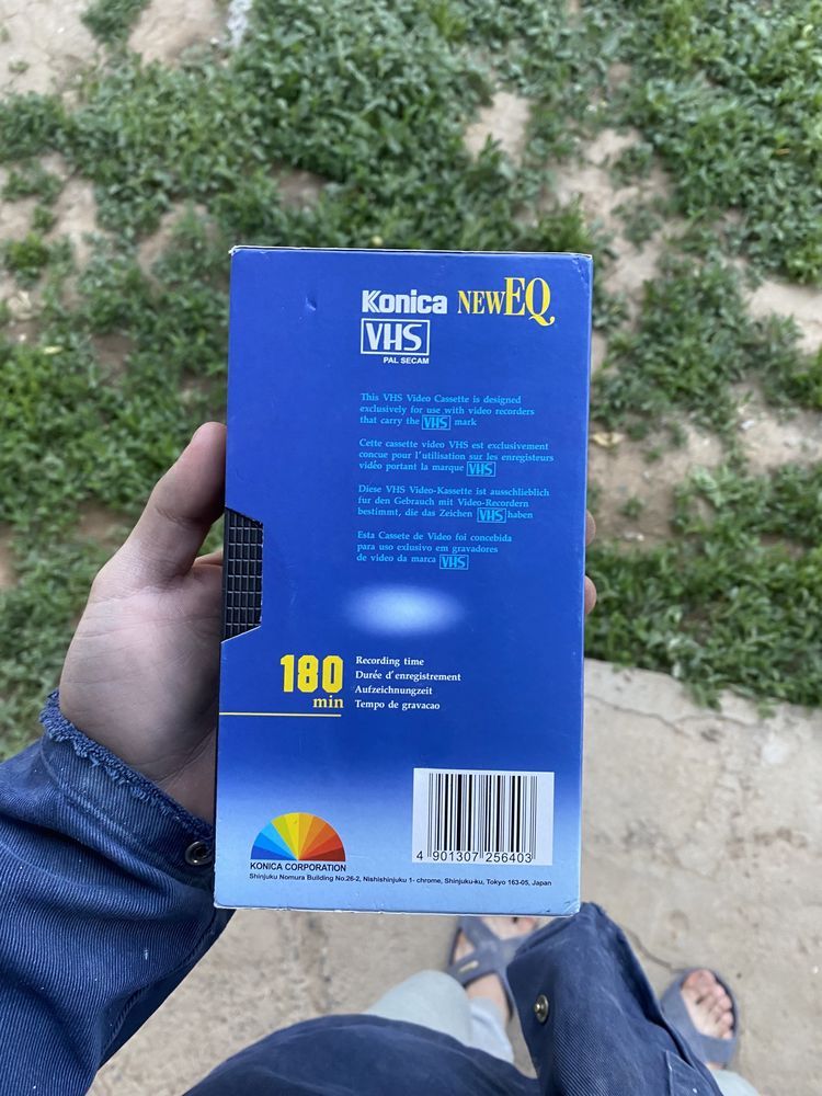 Видео кассет Konica E 180