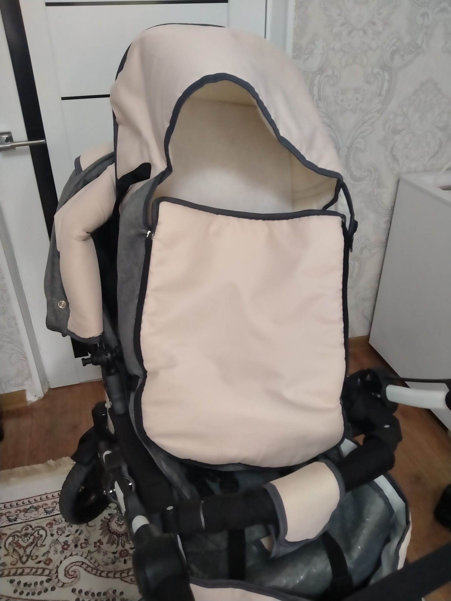 Продам детскую коляску