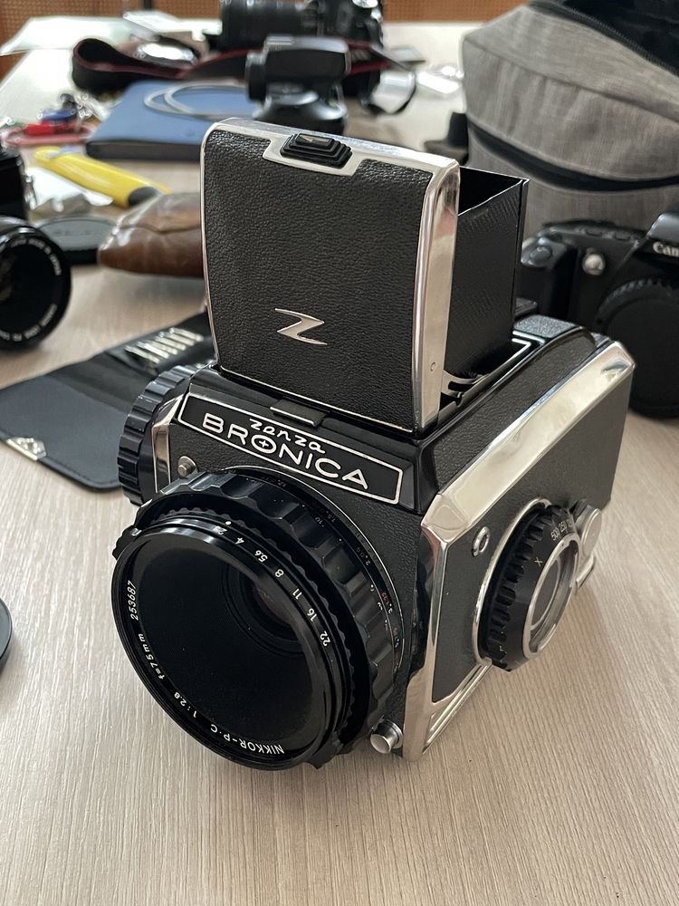 Среднеформатная плёночная камера Bronica Model C