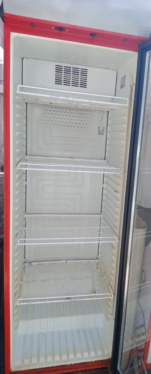 Холодильник продаю