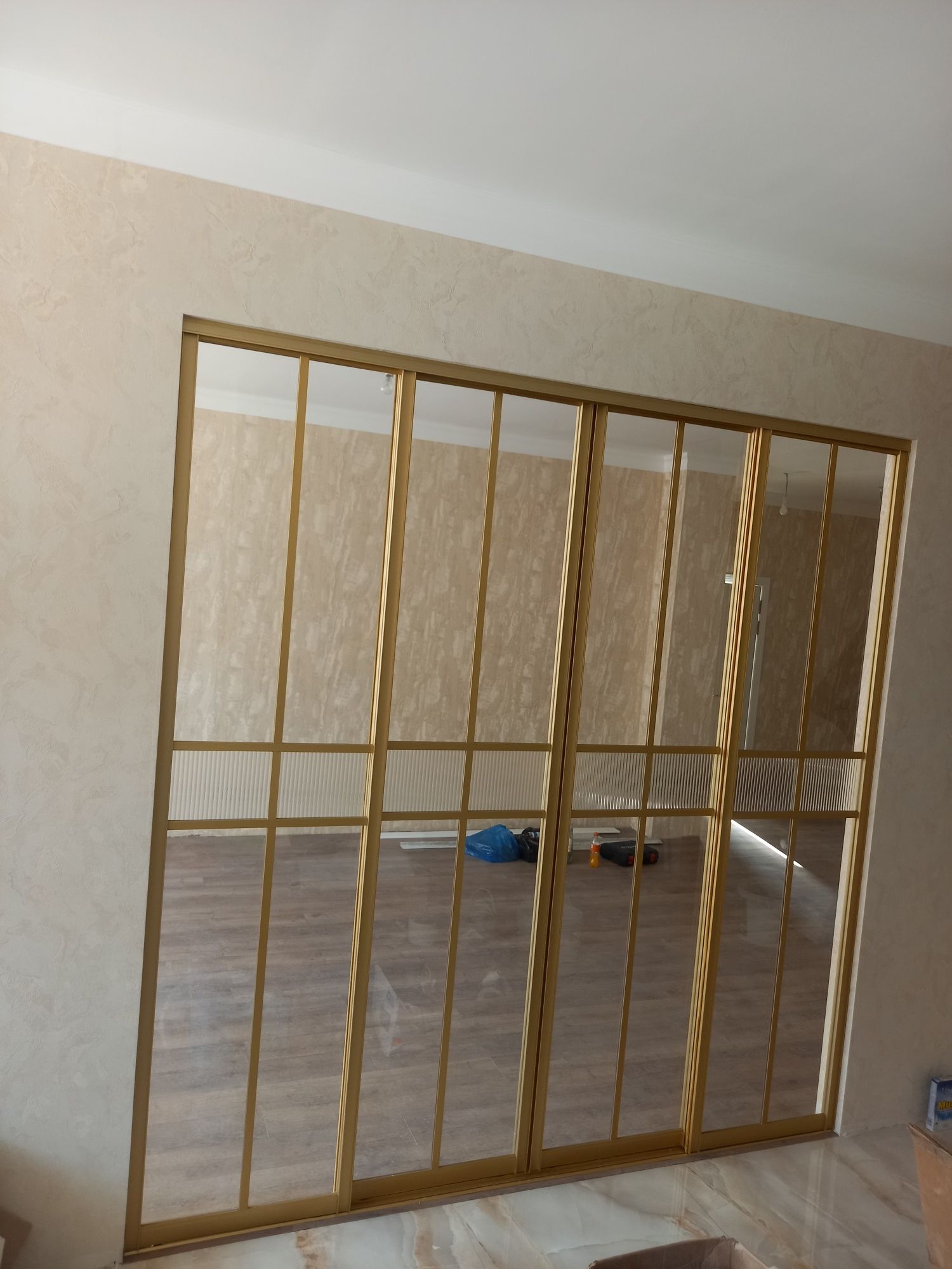 Стеклянные перегородки (loft) и двери. На заказ. Каспи ред, рассрочка