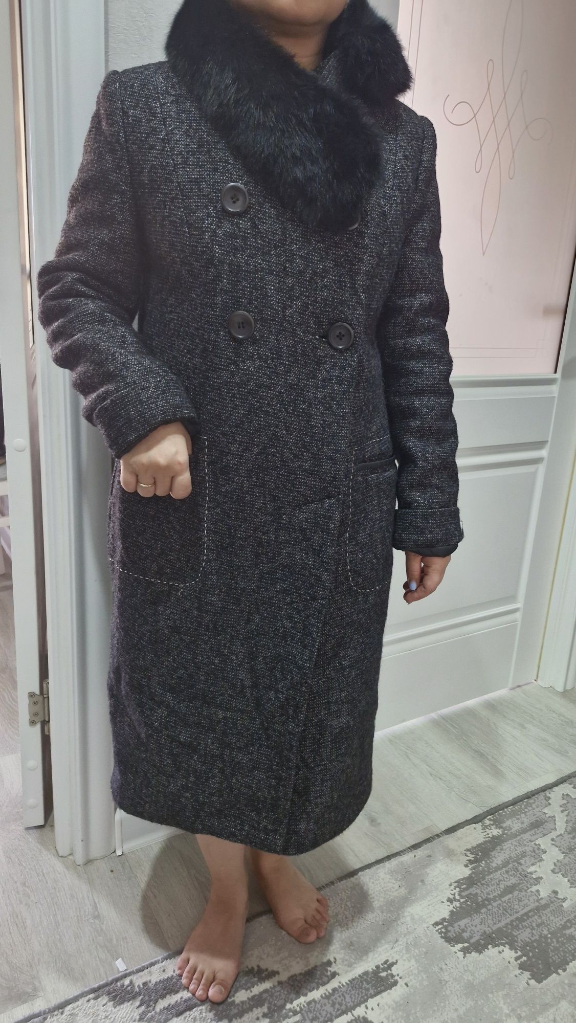 Продам зимнее, новое пальто. Покупали за дорого