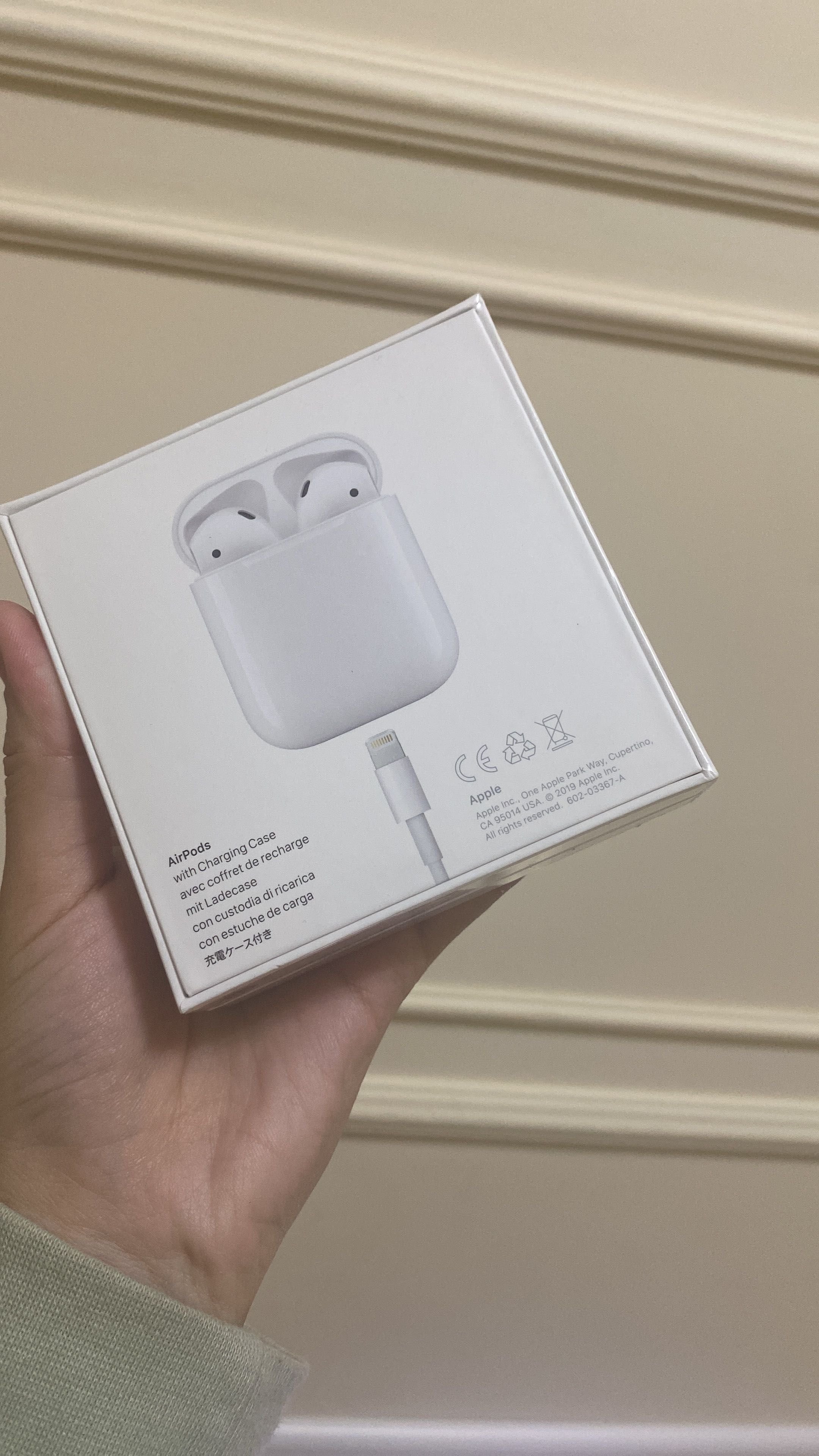 Наушники AirPods 2 версия оригинал привезён со штатов