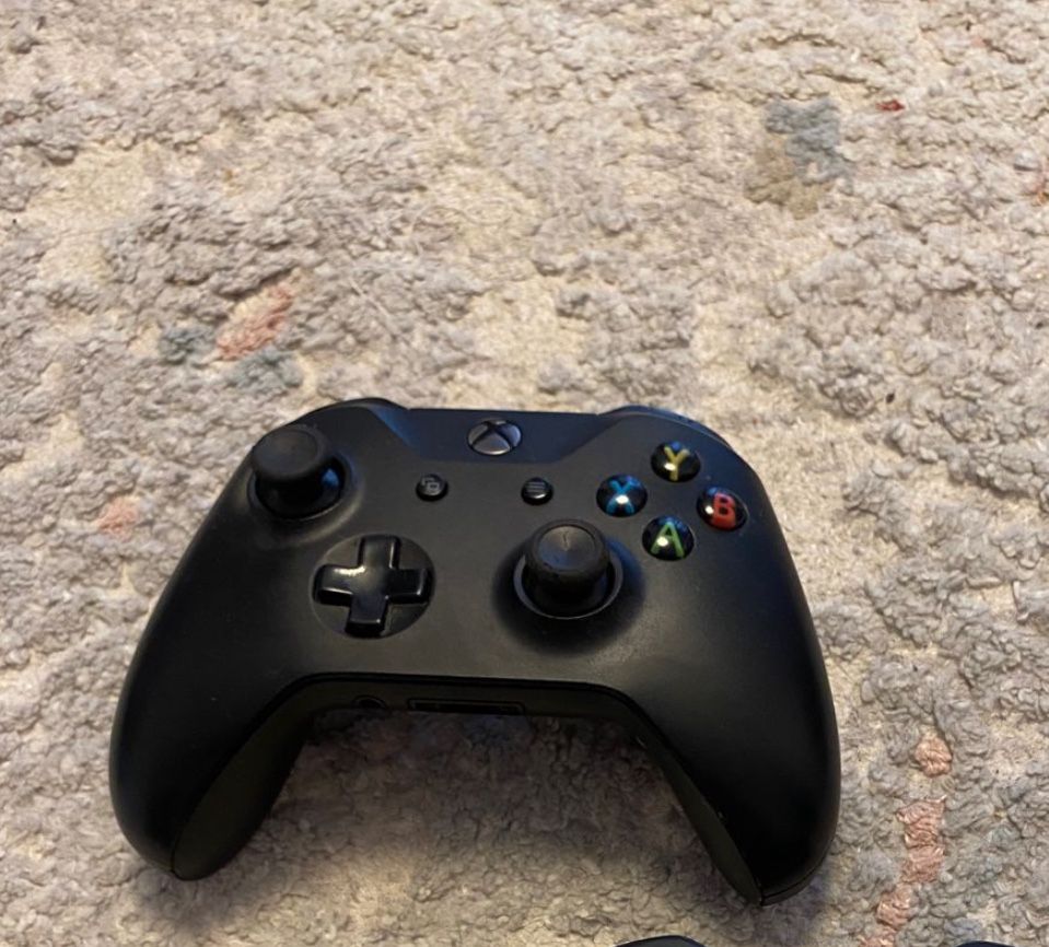 Продается оригинальный геймпад Xbox