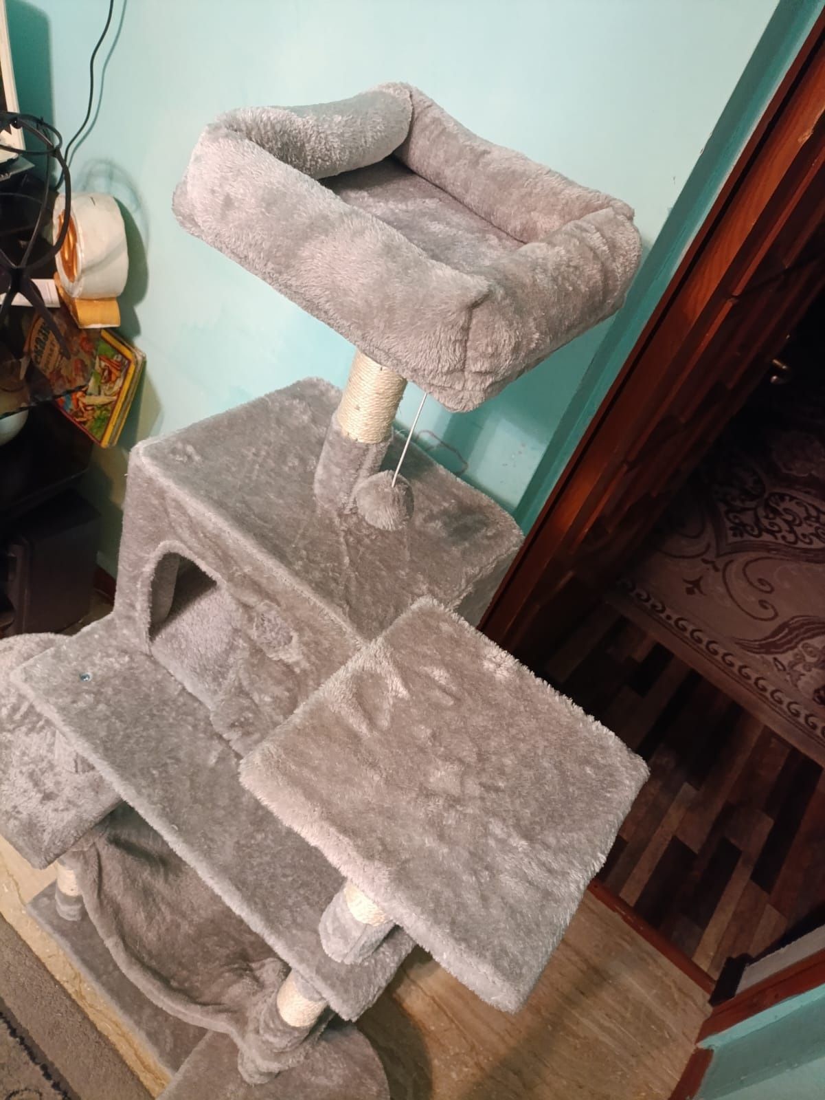 Домик для кошек и котов
