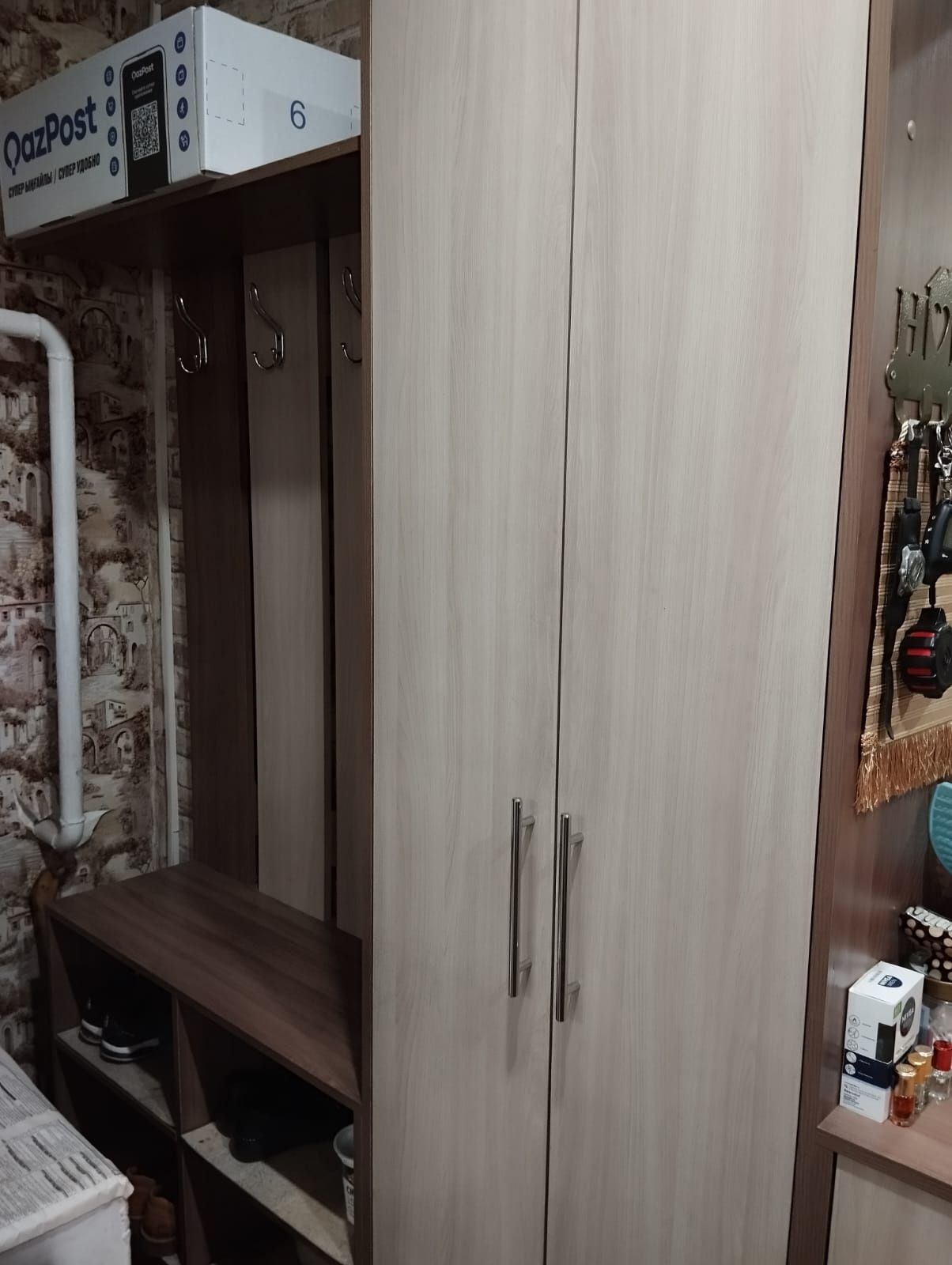 Продам шкаф в прихожую