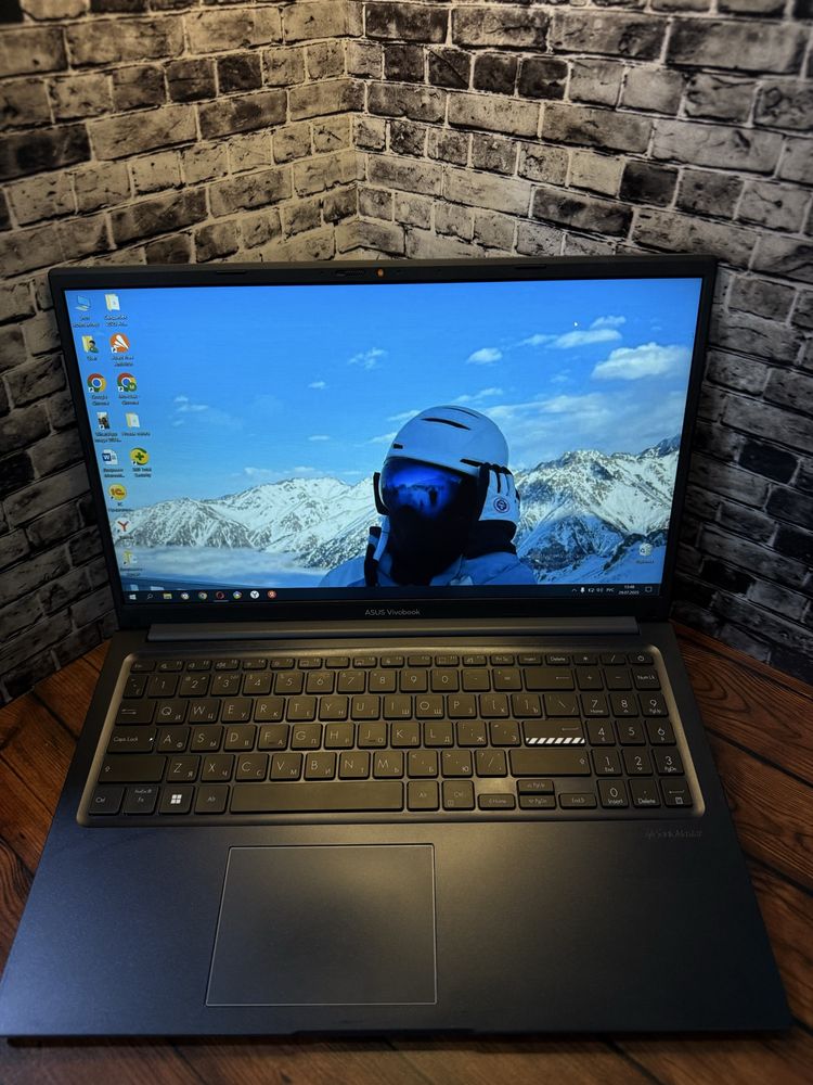 Asus Vivobookp intel core I 3