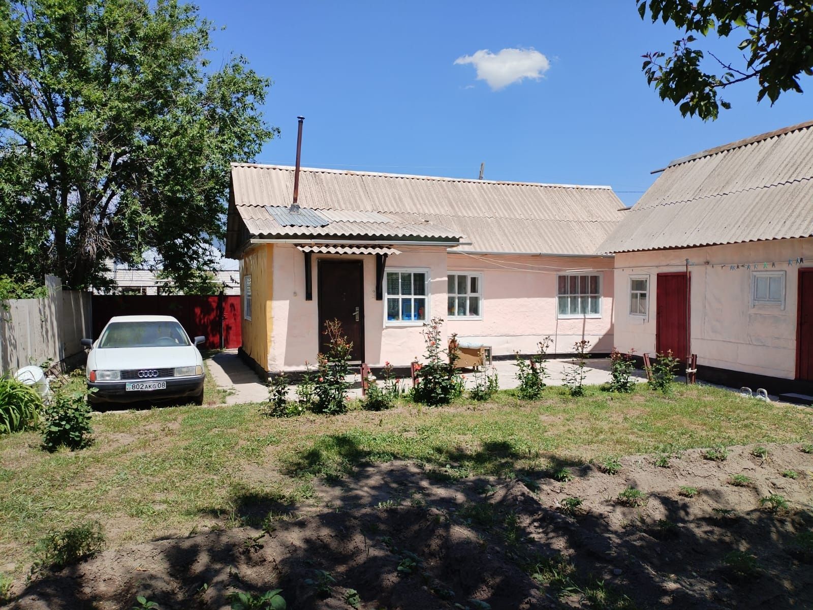 Продается хороший, уютный дом. (Бурное)