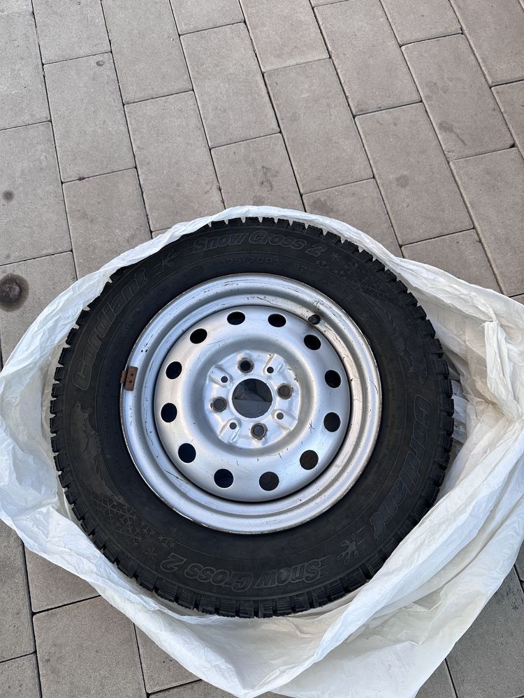 Комплект зимных шин на железе