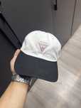 Продам кепку Guess