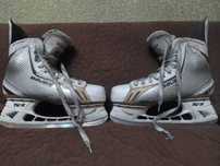 Продам хоккейные коньки фирмы BAUER