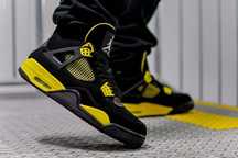 Кроссовки Nike Air Jordan 4 Thunder